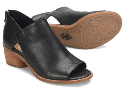 Sofft: Carleigh in Black - J. Cole ShoesSOFFT