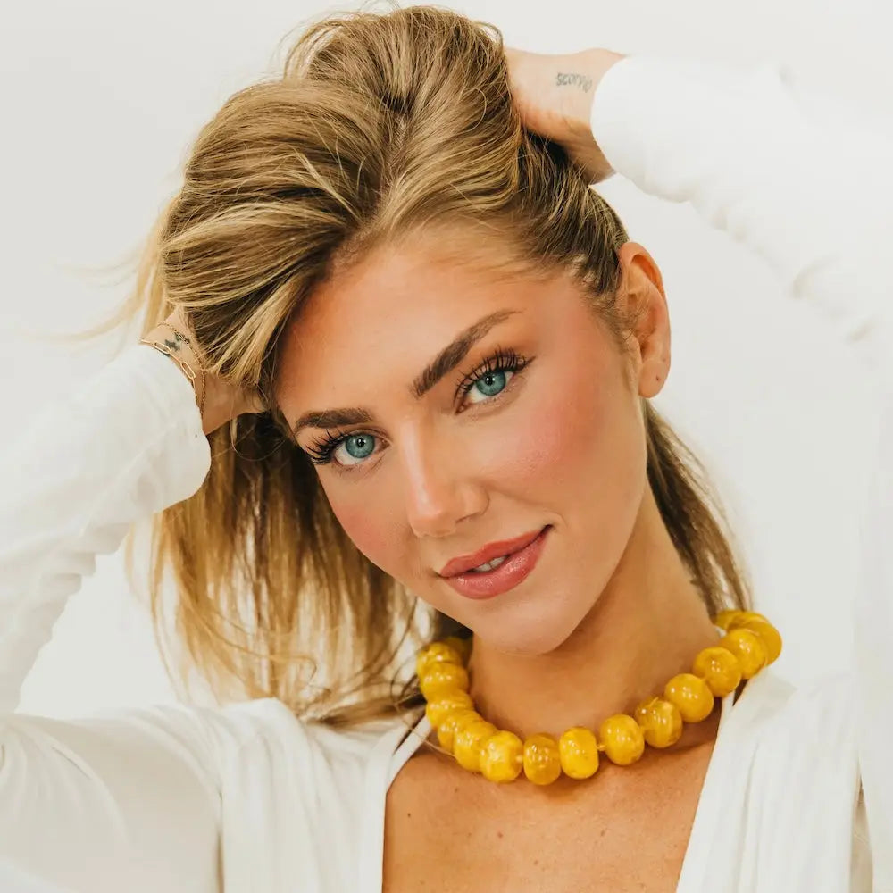Bella Beaded Necklace in Honey