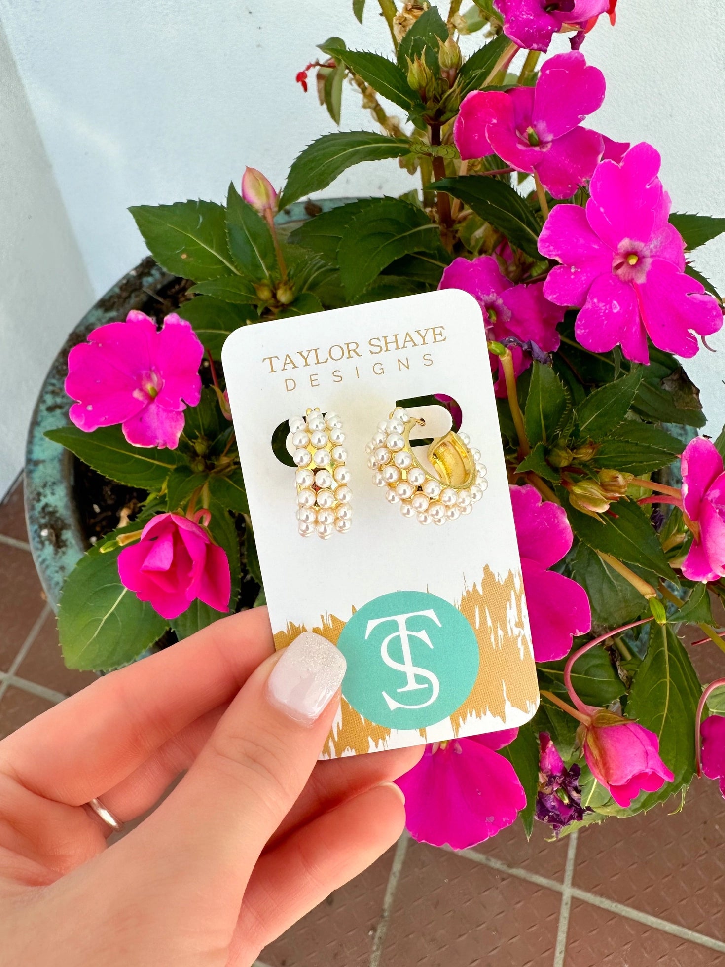 Taylor Shaye Designs: Frances Hoops