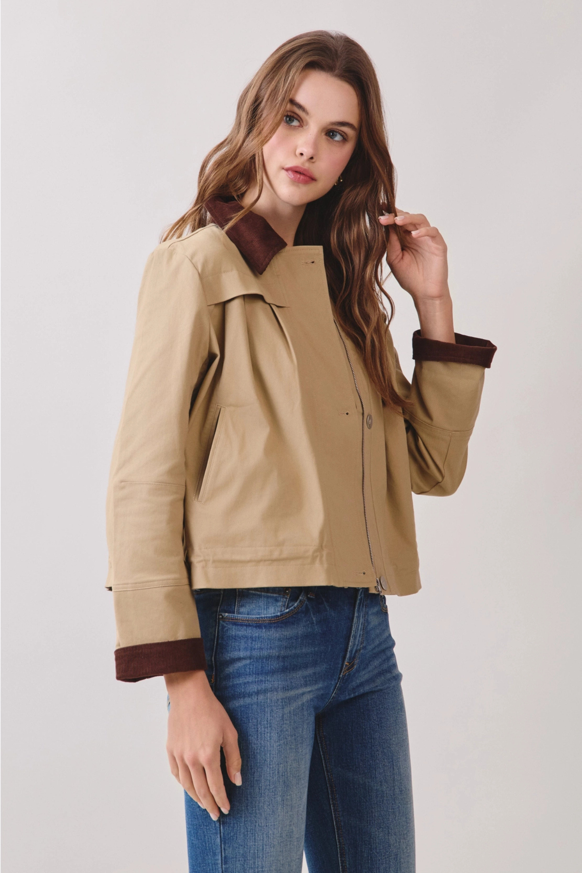 TCEC Women's Contrast Corduroy Zip Up Front Cropped Jacket in Khaki