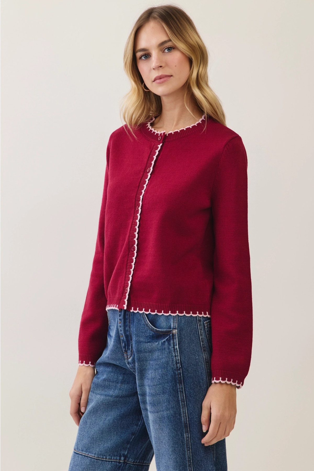 TCEC Women's Contrast Scalloped Trim Detail Soft Knit Top in Burgundy