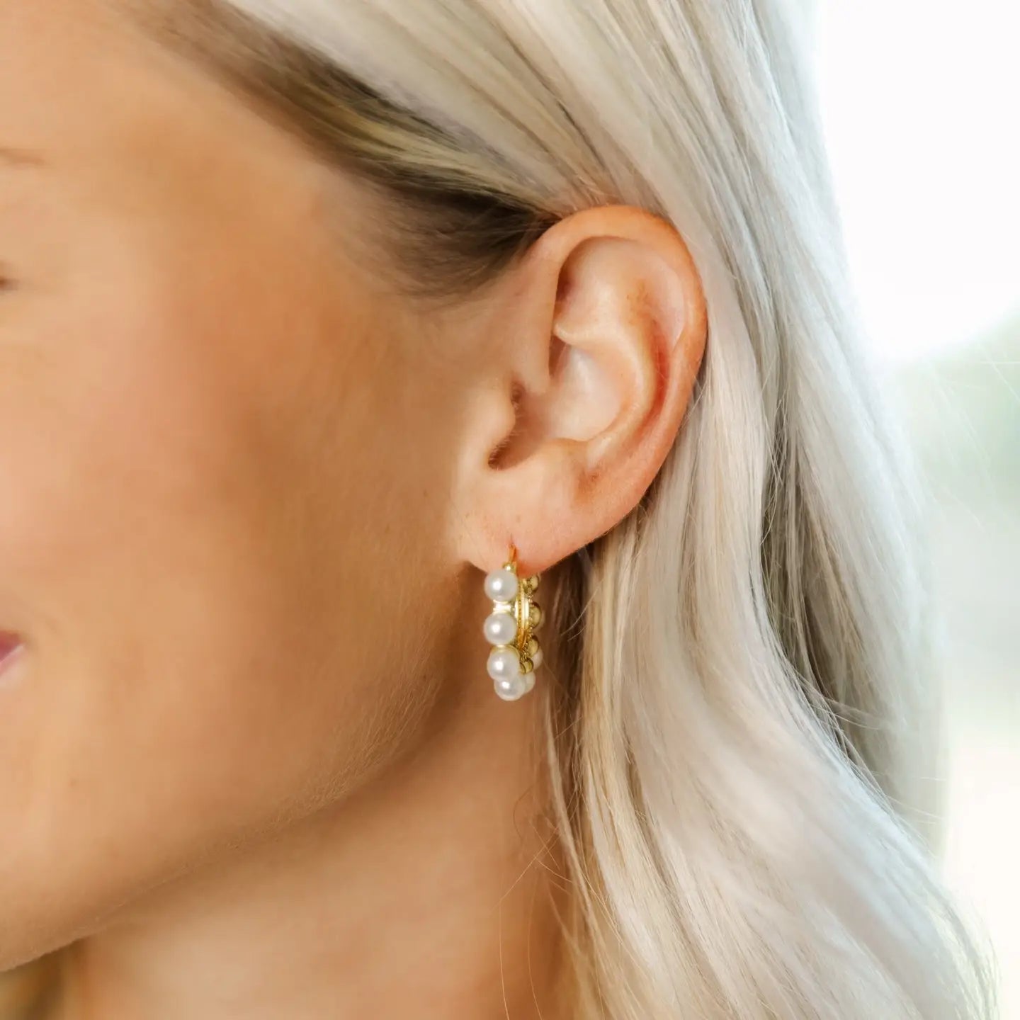 Taylor Shaye Designs: Haley Pearl Hoops