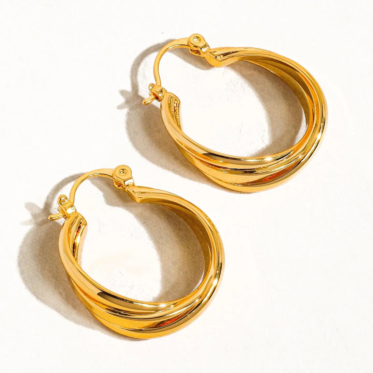 Cheyenne 18k Gold Twisted Hoop Earring