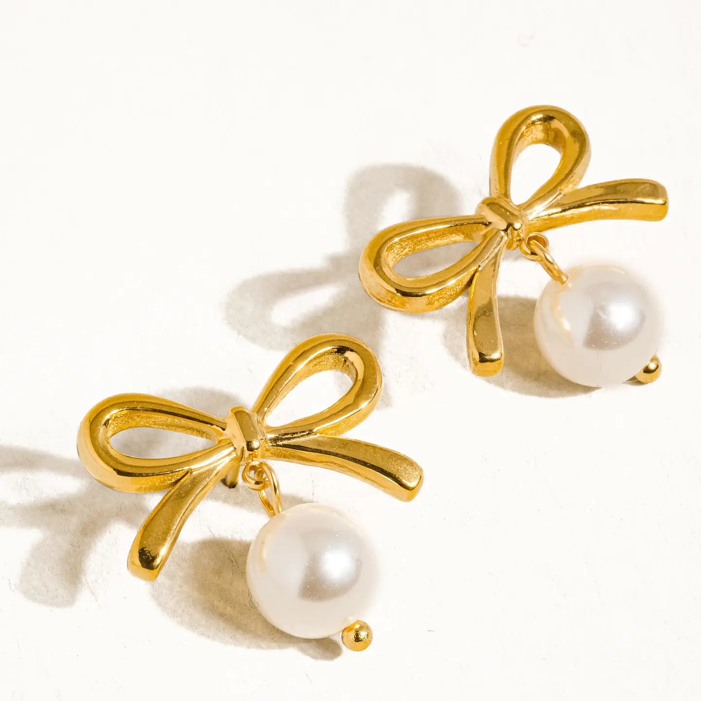 Aleah 18K Gold Non-Tarnish Bow Pearl Earring