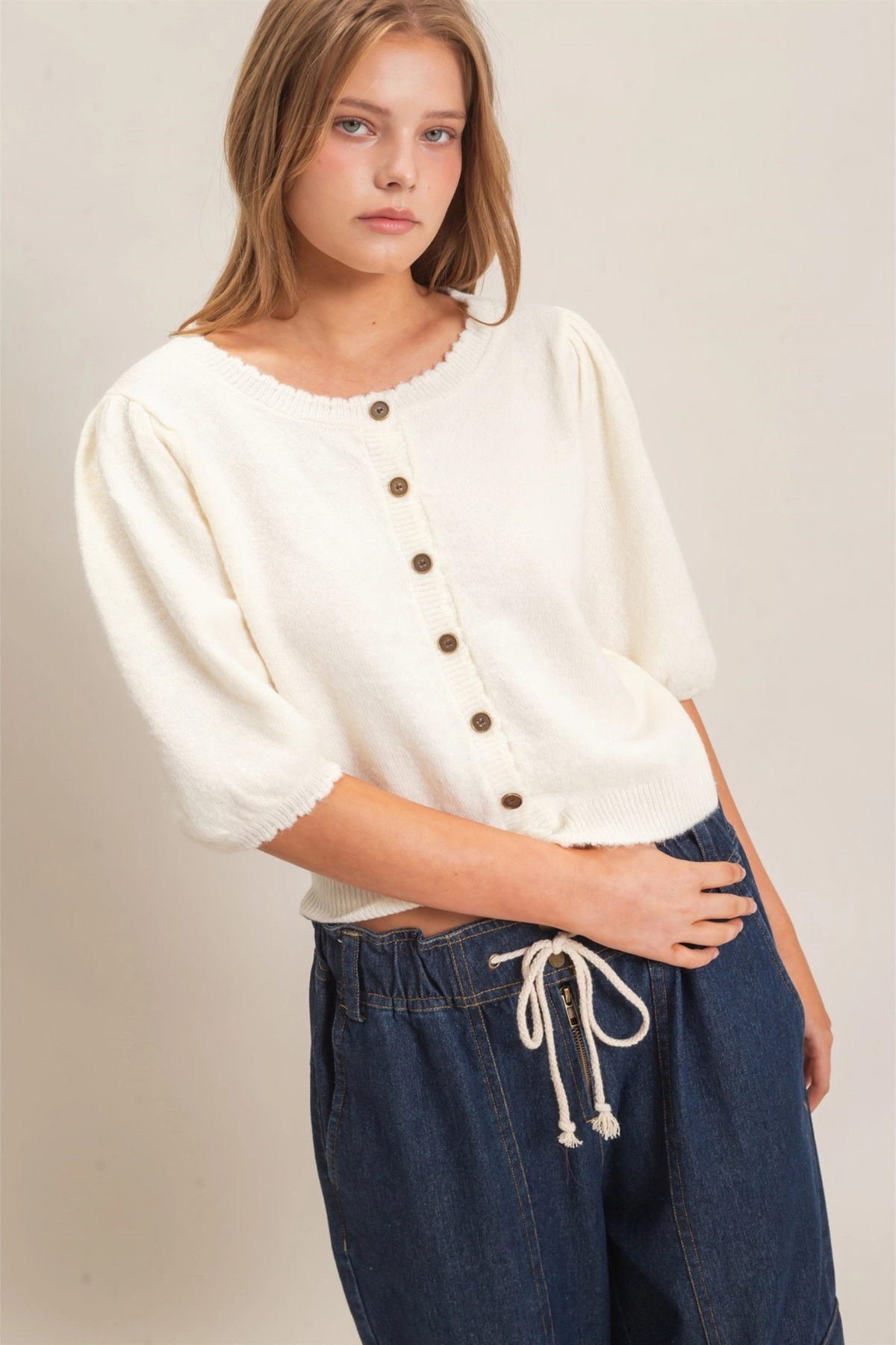 cream puff sleeve cardigan with scallop detail trim and brown buttons