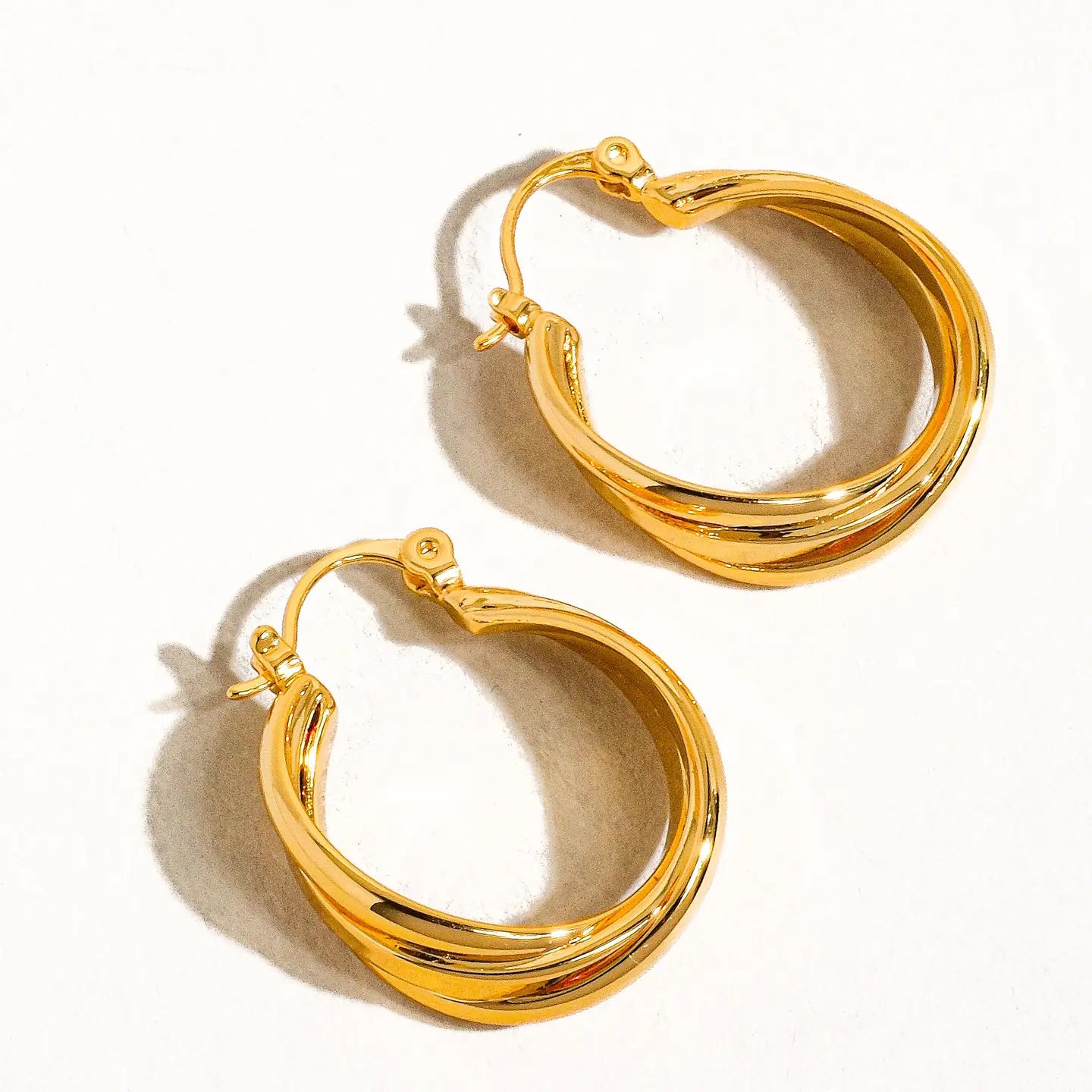 Cheyenne 18k Gold Twisted Hoop Earring