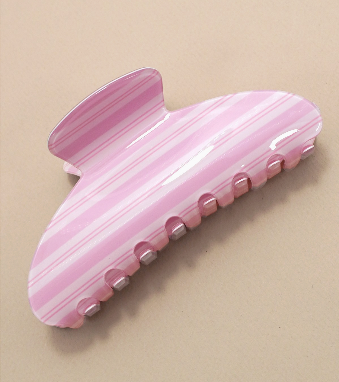 Jumbo Stripe Oval Hair Claw Clip in Pink Stripe