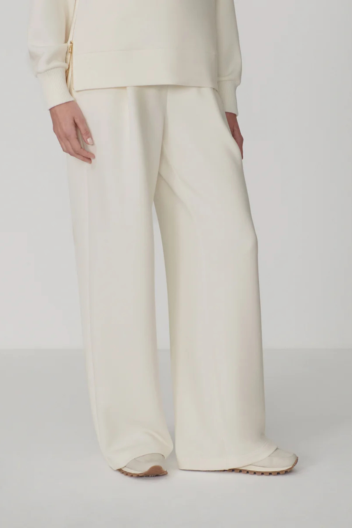 white Varley pants at jcole shoes tulsa