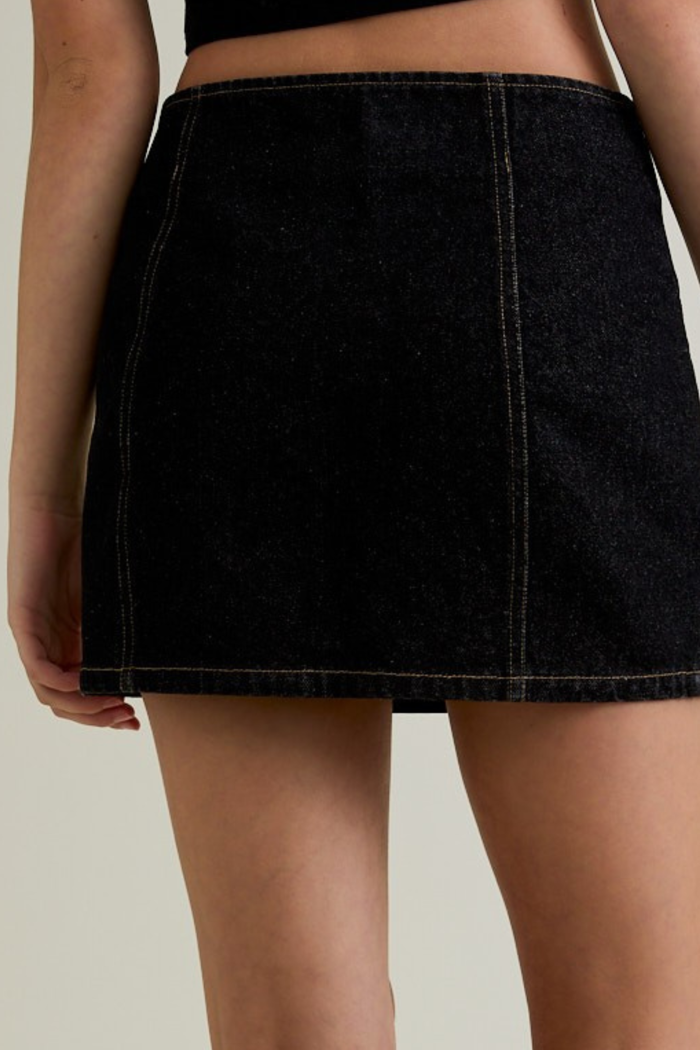 Jackie  Low Wasit Denim Skirt in Black