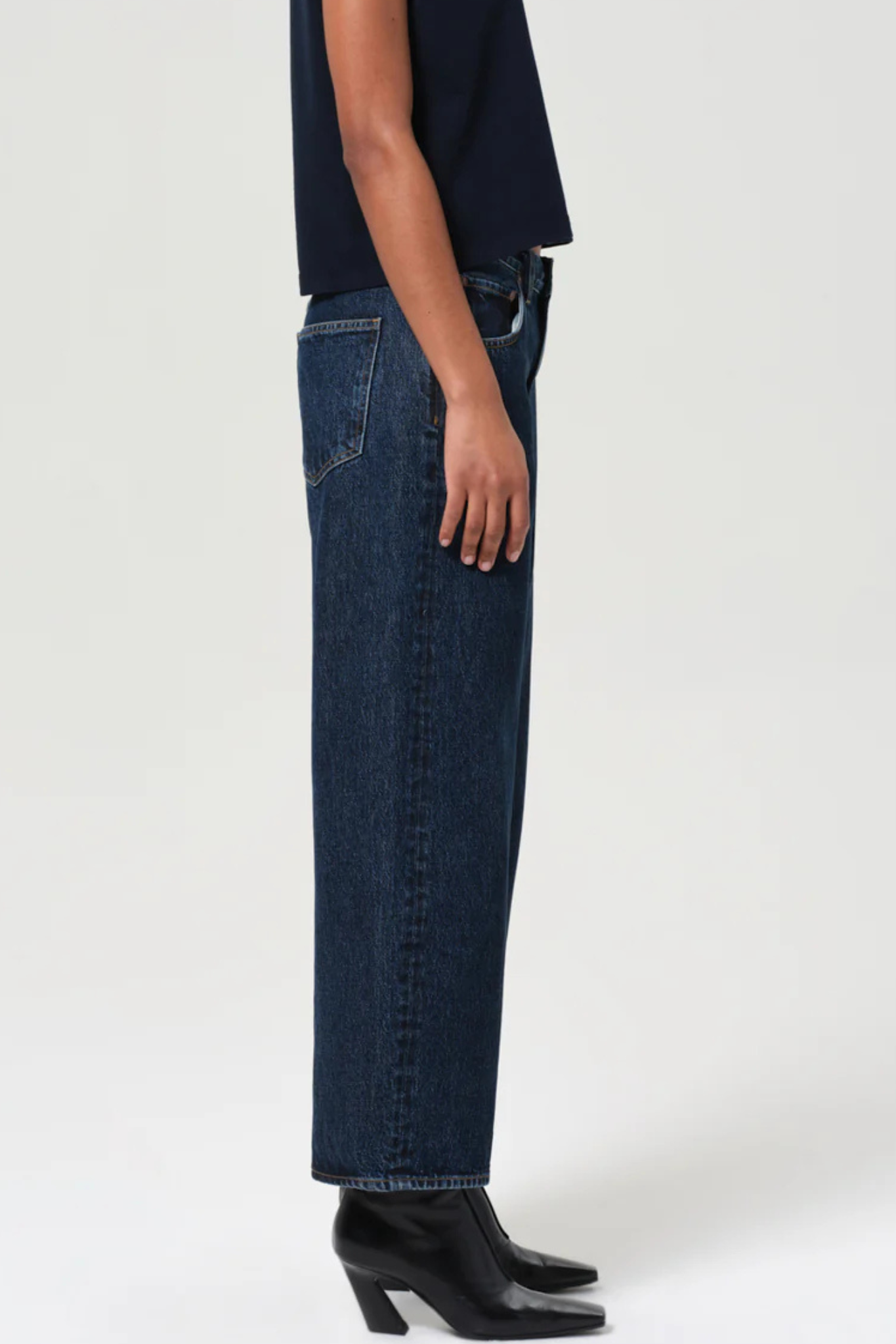 Agolde: Low Curve Cropped Jean in Pendulum