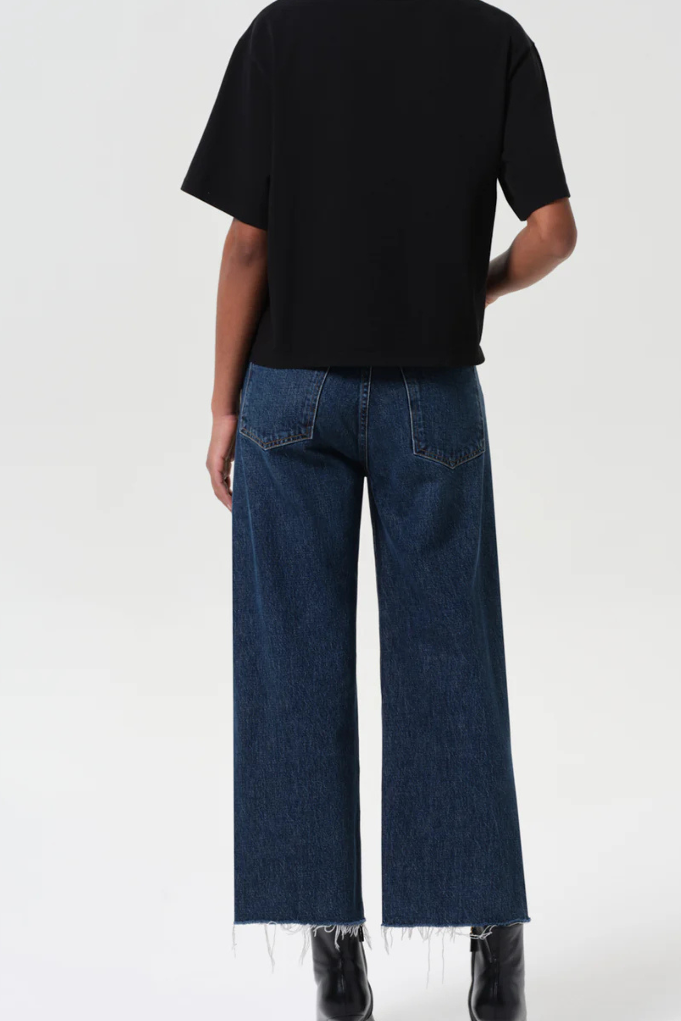 Agolde: Ren in Nexus