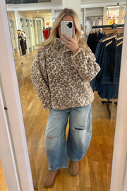Le Lis: Leopard Fleece Jacket