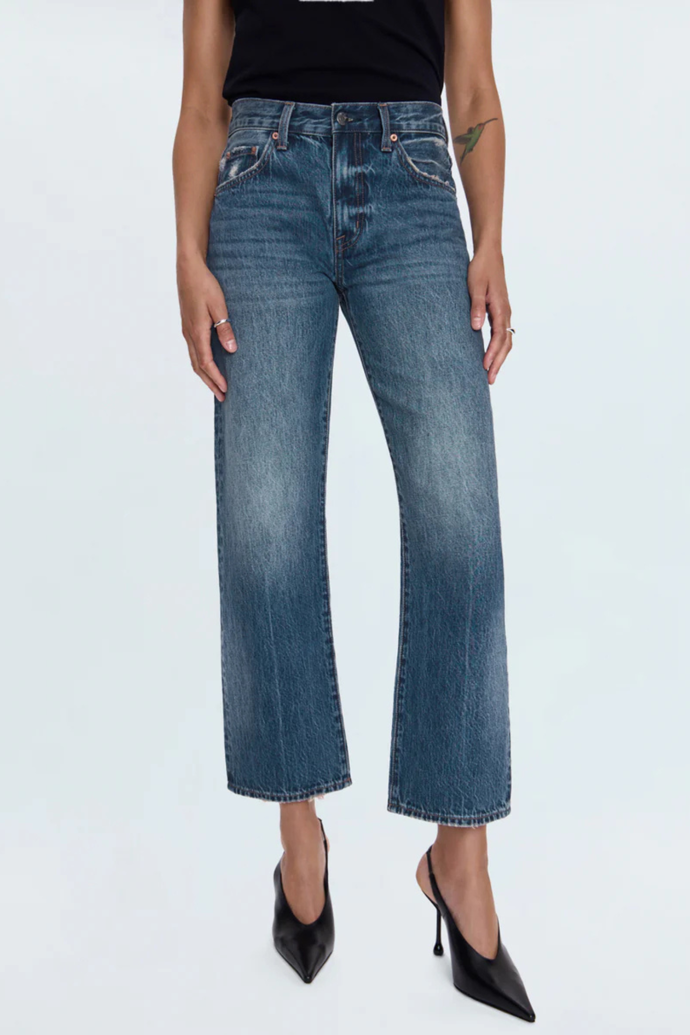 Pistola: Lexi in Artisan