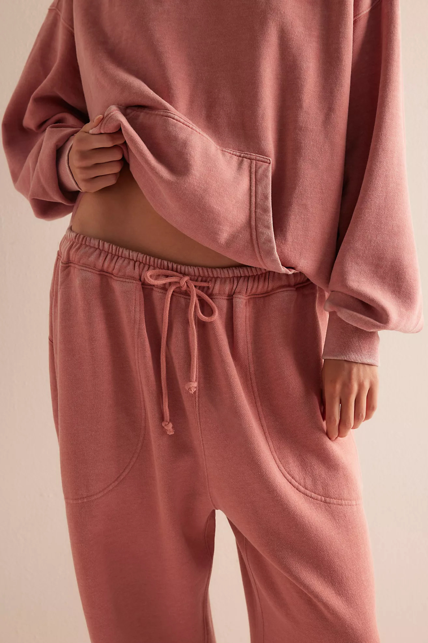 Free People: Slow It Down Jogger in Rose Dawn