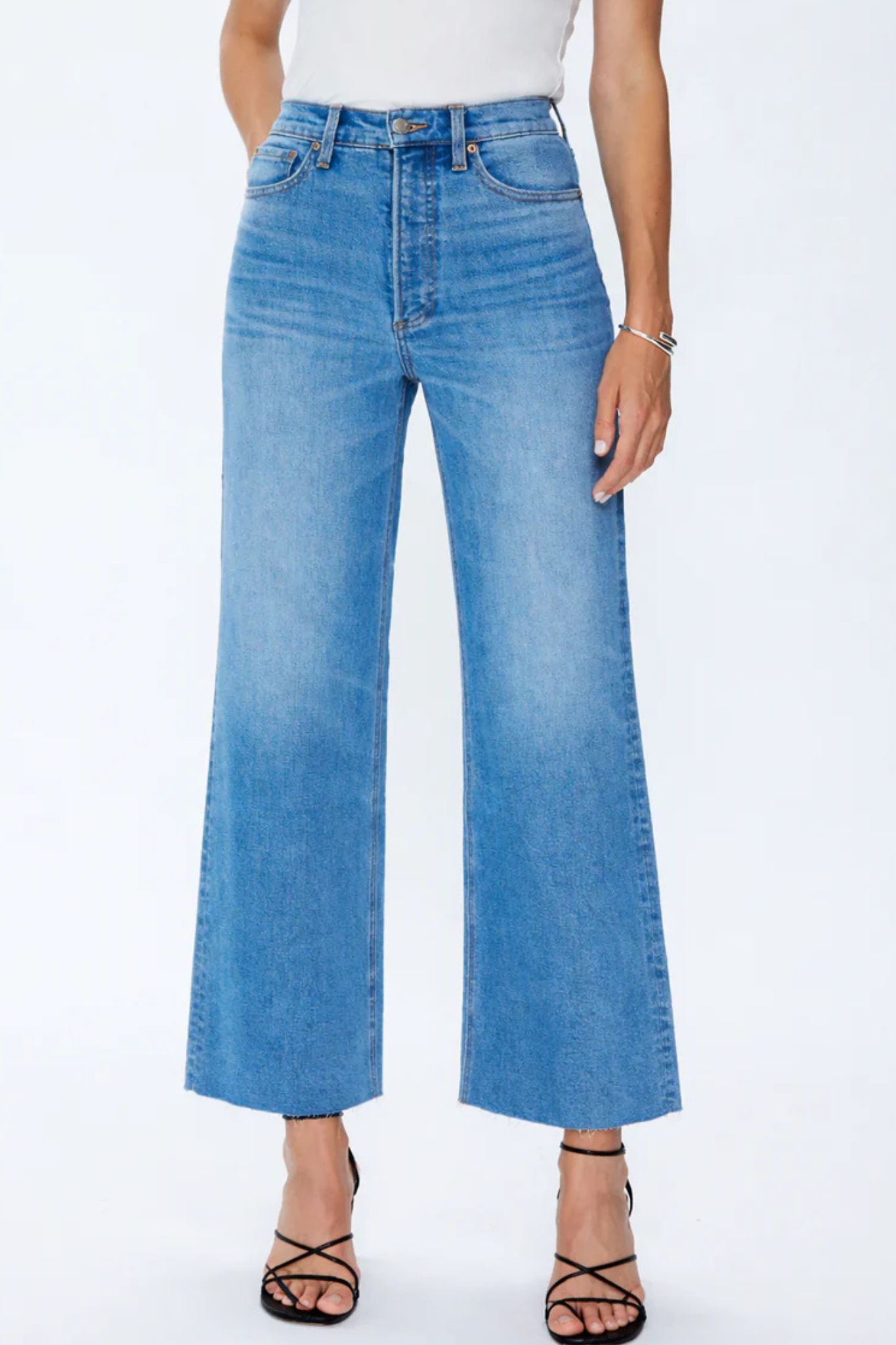 Pistola: Lana Crop in Wild Heart