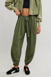 Free People Movement: Momentum Pant in Ivy