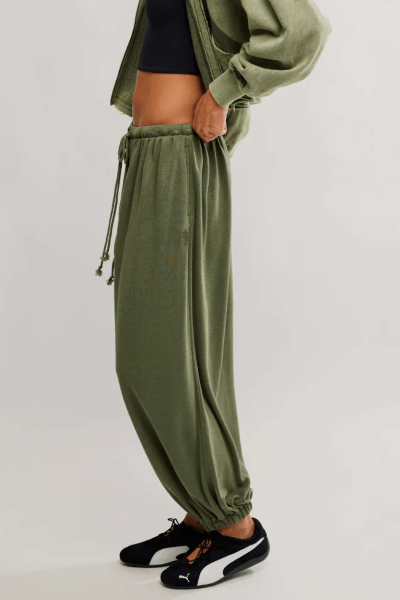Free People Movement: Momentum Pant in Ivy