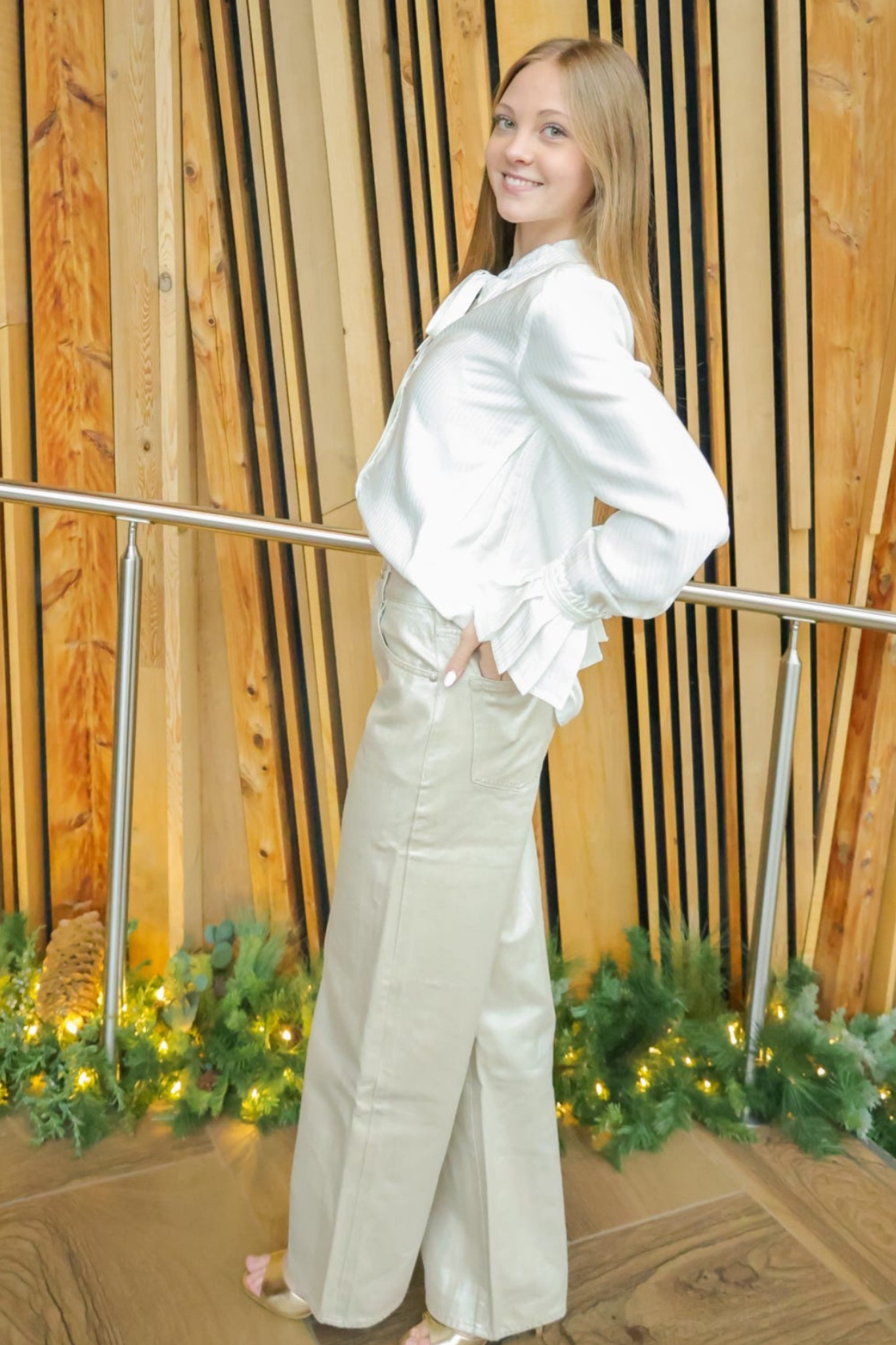 Pistola: Tate in Champagne Luster