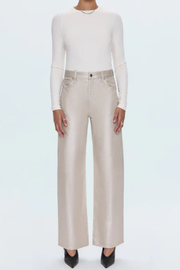 Pistola: Tate in Champagne Luster