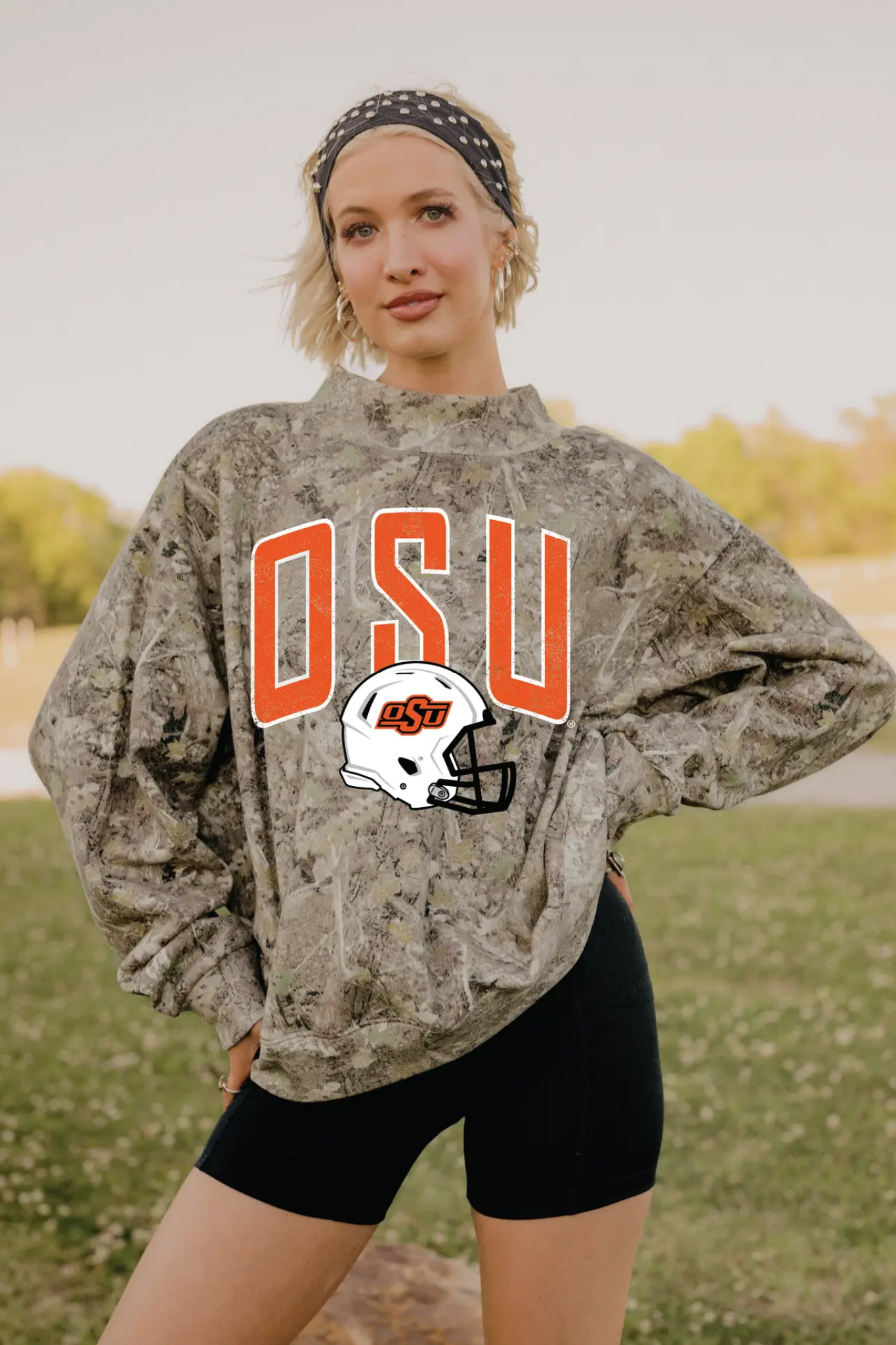 Livy Lu Women's OSU Cowboys Helmet Fade Camo Weekend Mock Neck Sweatshirt