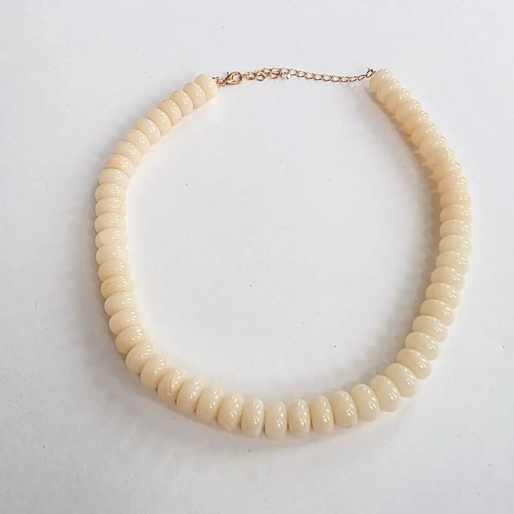 Dana Donut Bead Necklace in Cream