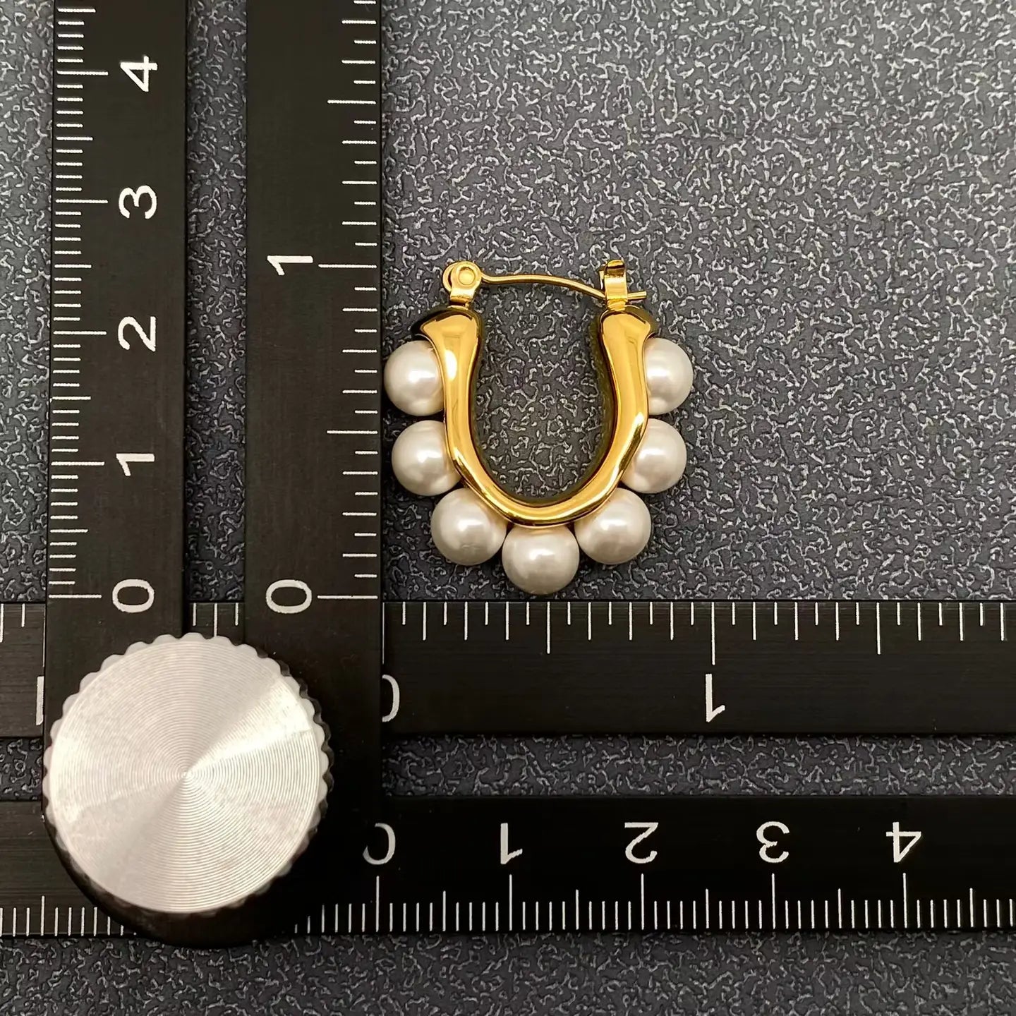 Pearls Hoop Earrings in Gold