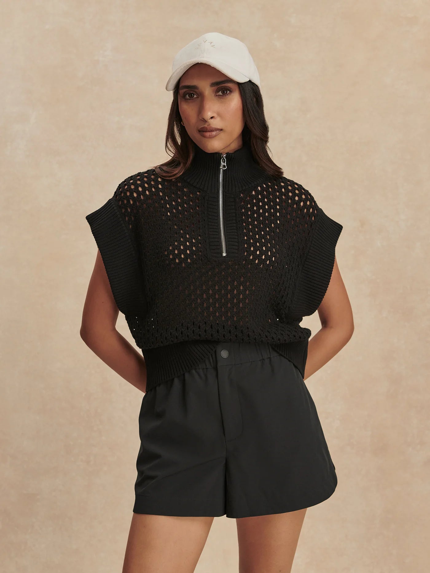 Varley: Nila Mid Rise Short