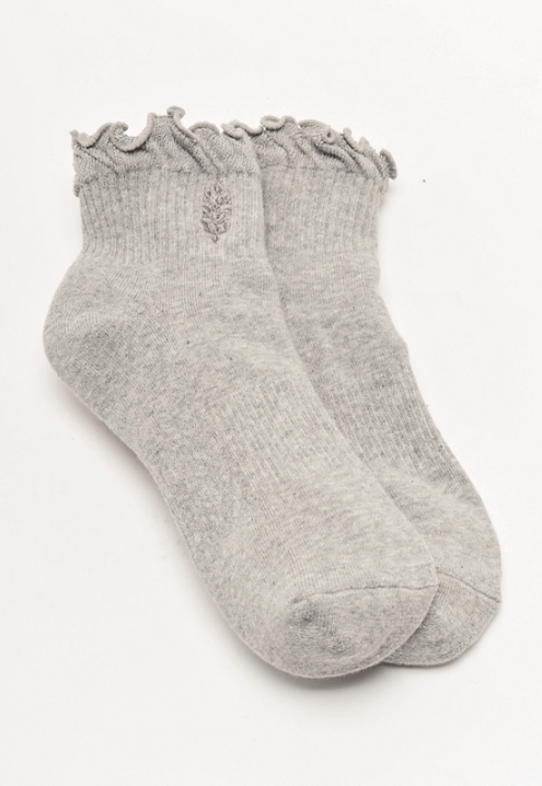 Free People: Classic Ruffle Socks in Heather Grey - J. Cole ShoesFREE PEOPLEFree People: Classic Ruffle Socks in Heather Grey