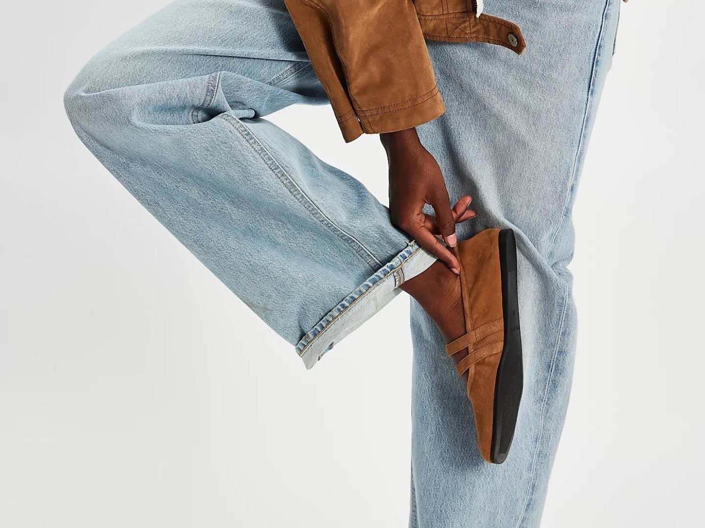 Free People: Crystal Gemini Flat in Burnt Caramel Suede - J. Cole ShoesFREE PEOPLEFree People: Crystal Gemini Flat in Burnt Caramel Suede