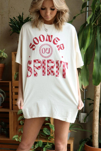 OU Sooners Spirit Thrifted Tee in Off White - J. Cole ShoesLIVY LUOU Sooners Spirit Thrifted Tee in Off White