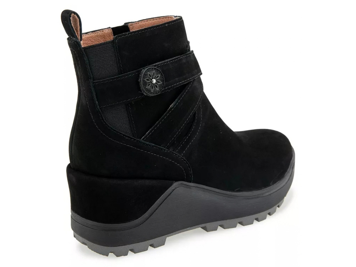 Jambu Women's Pattie Water Resistant Boot in Black