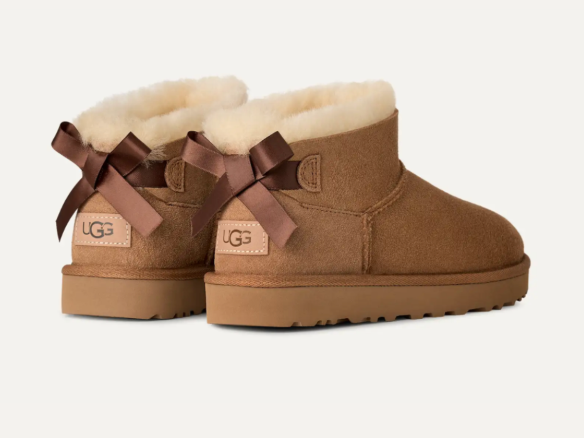 Ugg Women's Ultra Mini Bailey Bow in Chestnut