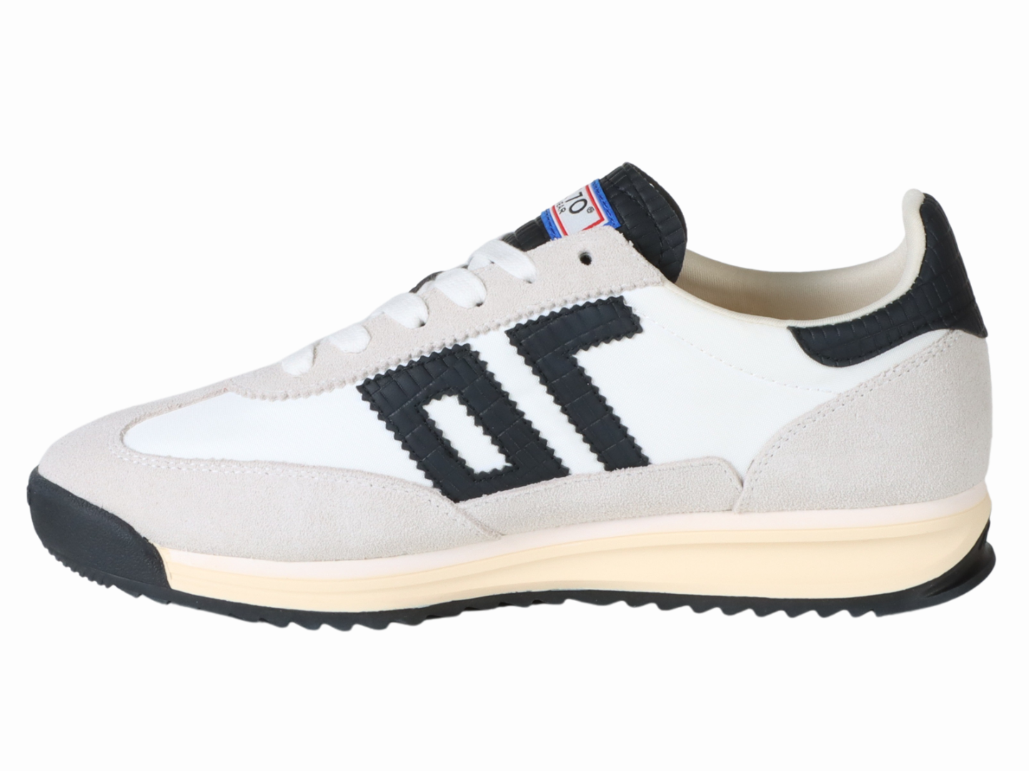 Back 70: BARKLEY JOGGER in WHITE BLACK Sneakers