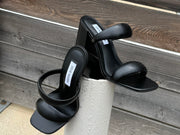 Steve Madden: Jinny in Black - J. Cole ShoesSTEVE MADDENSteve Madden: Jinny in Black