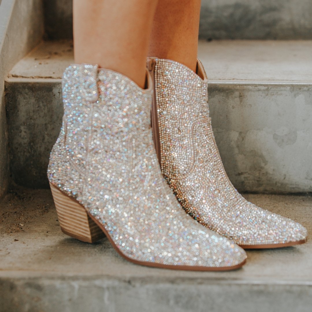 Betsey Johnson: Diva - J. Cole ShoesBETSEY JOHNSON