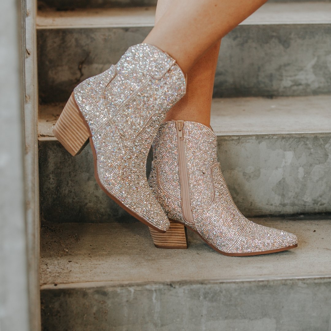 Betsey Johnson: Diva - J. Cole ShoesBETSEY JOHNSON