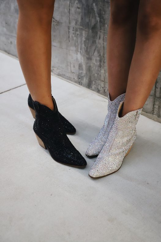 Betsey Johnson: Diva - J. Cole ShoesBETSEY JOHNSONBetsey Johnson: Diva