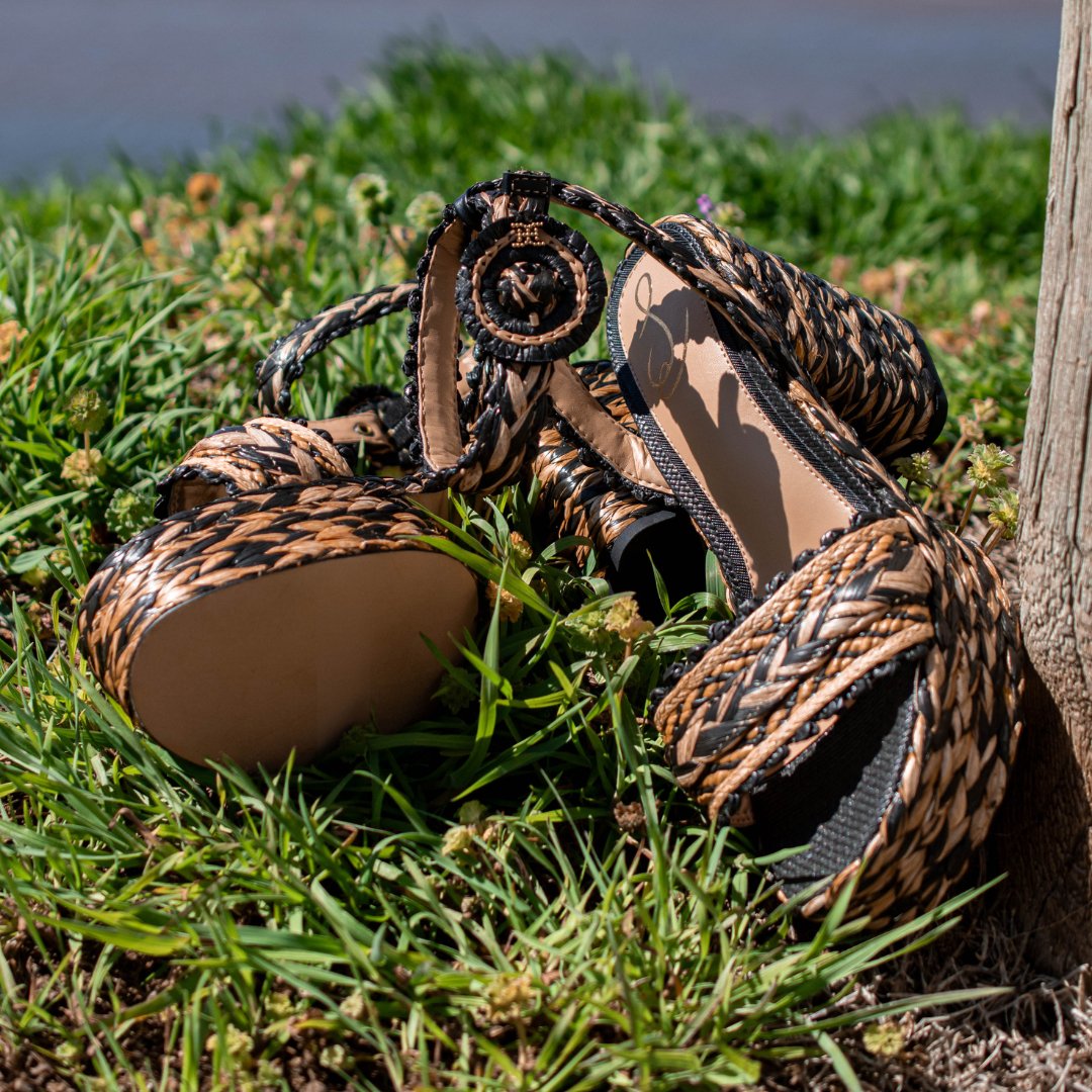 Sam Edelman: Iliana in Black & Natural Raffia - J. Cole Shoes