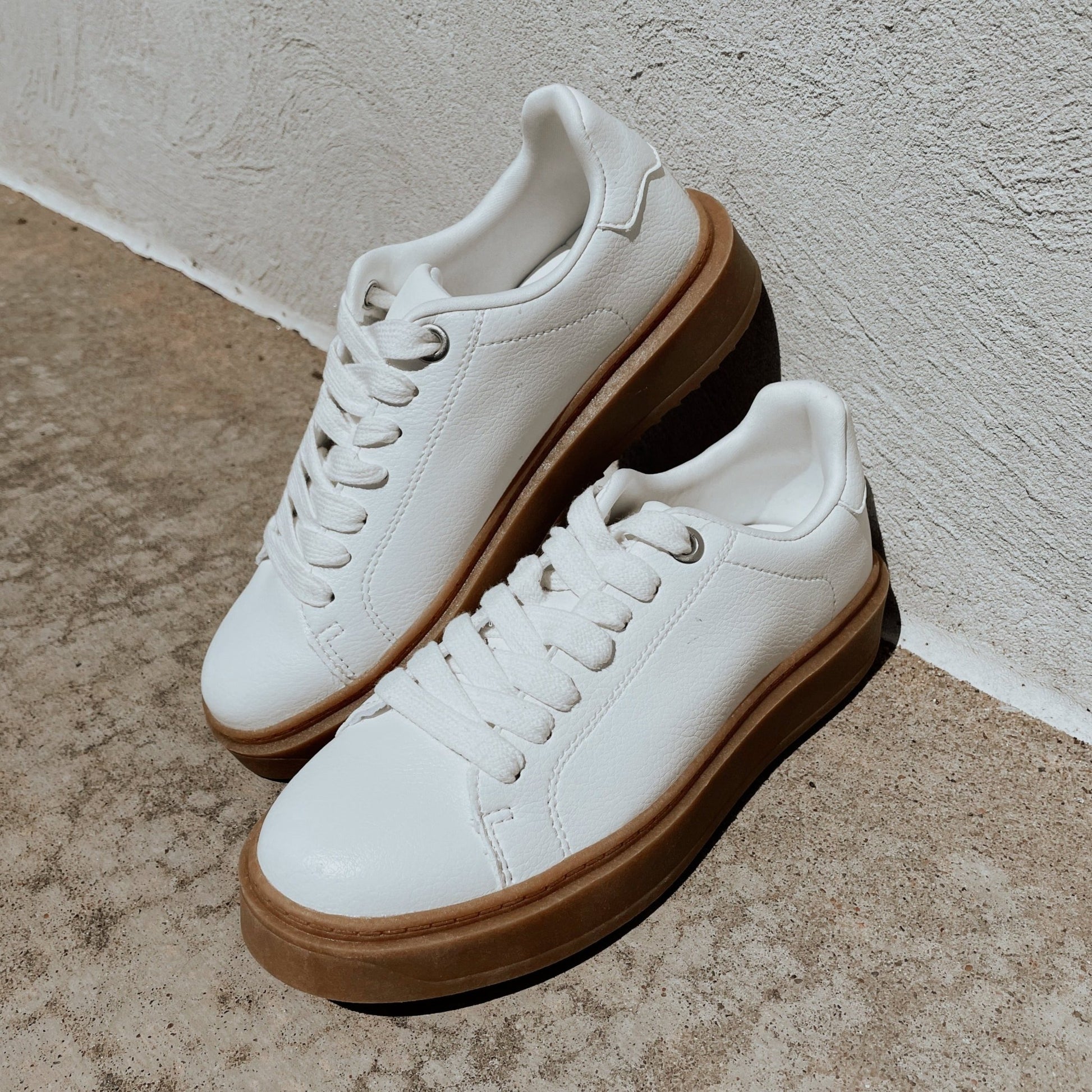 Steve Madden: Charlie in Tan & White - J. Cole ShoesSTEVE MADDEN